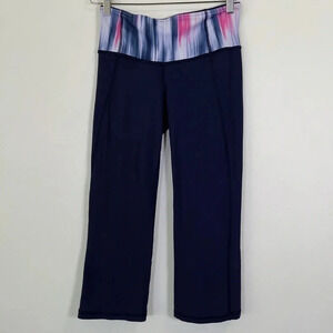 LULULEMON  | REVERSIBLE GATHER AND CROW CROP IN PURPLE